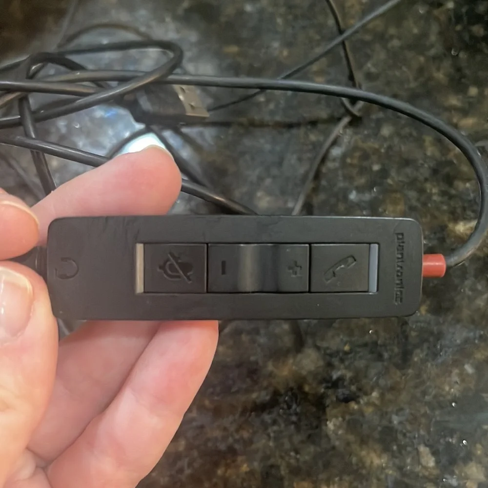 Plantronics USB Head Set - Picture 4 of 6